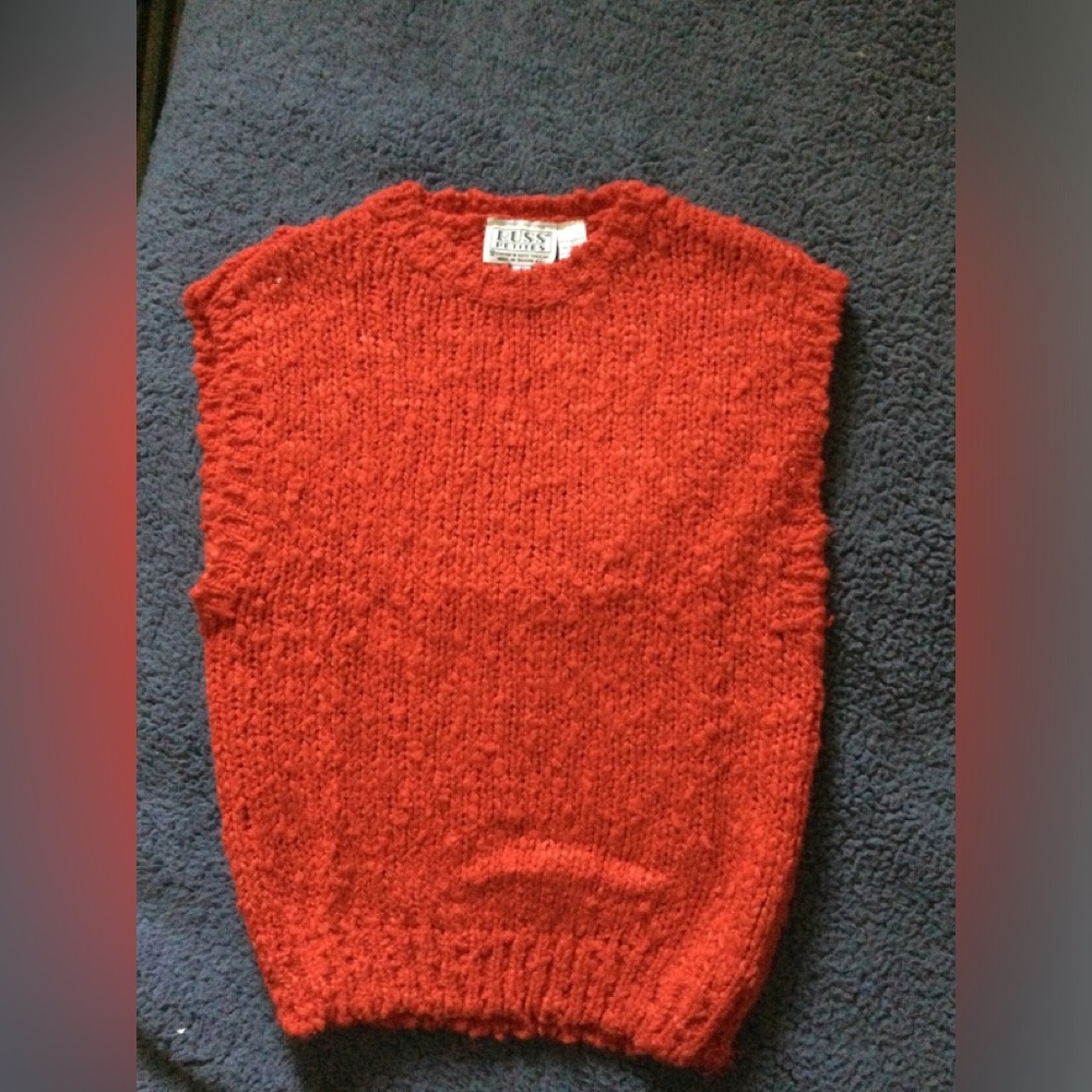 Russ brand Woman’s Red Pullover sweater vest